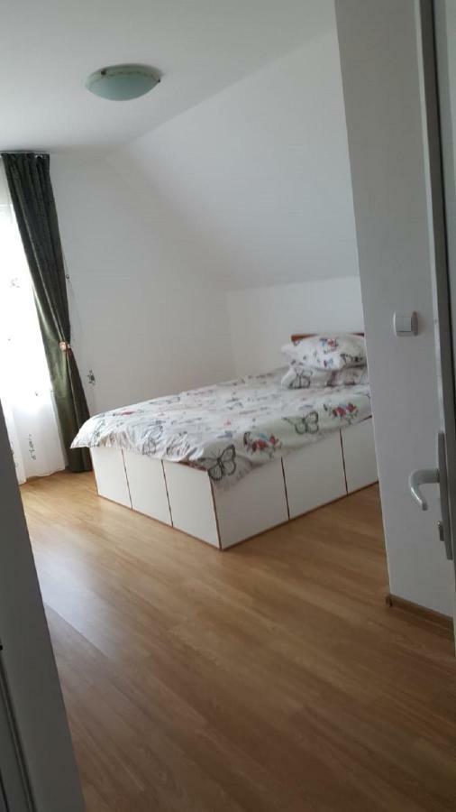 Apartament La Curtea Argeseana Valea Iasului Zewnętrze zdjęcie