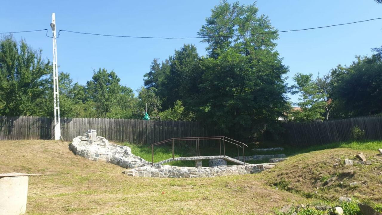 Apartament La Curtea Argeseana Valea Iasului Zewnętrze zdjęcie