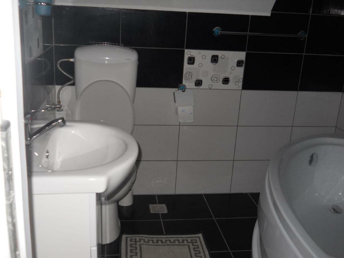 Apartament La Curtea Argeseana Valea Iasului Zewnętrze zdjęcie